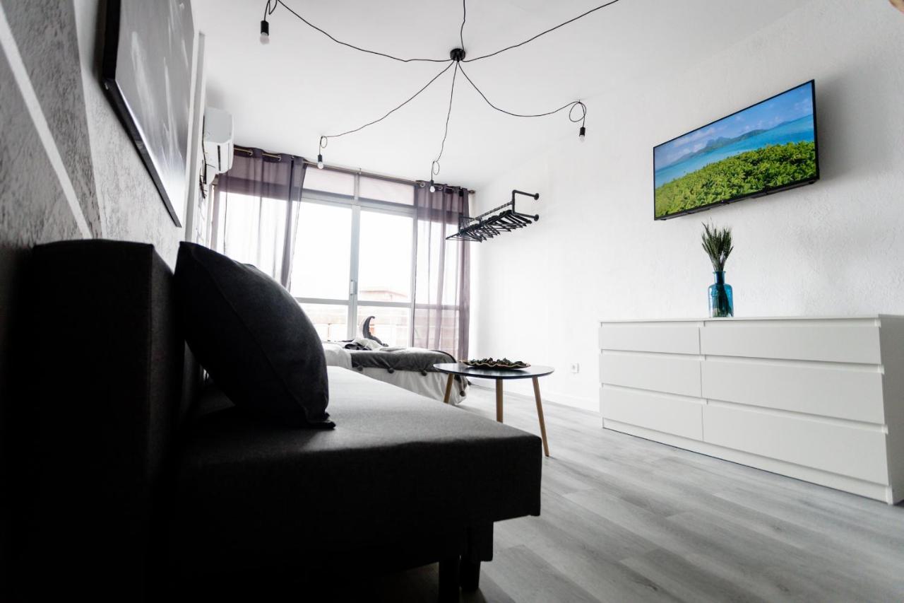 Modern Studio With See And City View Μπένιντορμ Εξωτερικό φωτογραφία